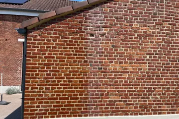 Gevel in Kampenhout opgefrist en opnieuw beschermd met duurzame hydrofugebehandeling