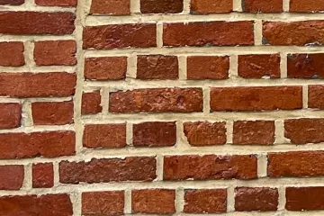 Gevel in Haacht opnieuw beschermd tegen vocht en volledig opgefrist